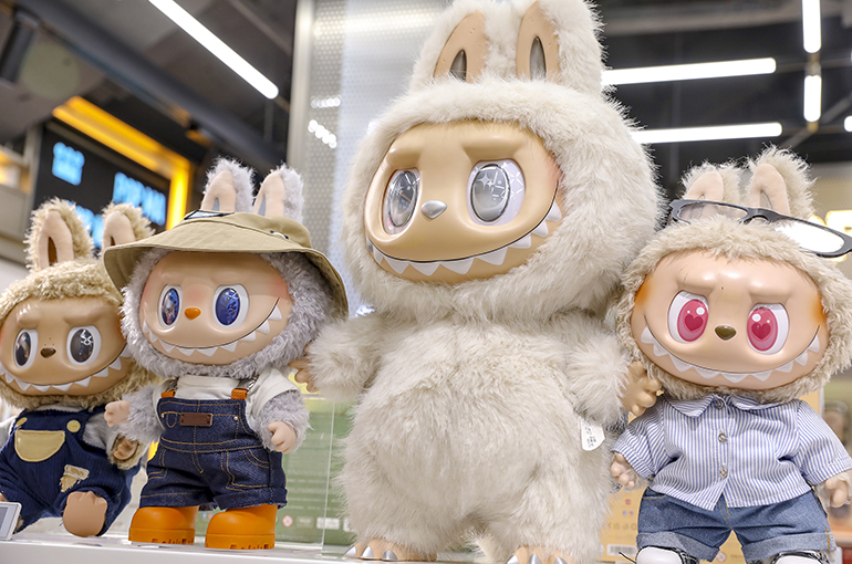 Pop Mart Slumps After Chinese Toymaker Boosts Labubu Supply Causing Resale Prices to Plunge