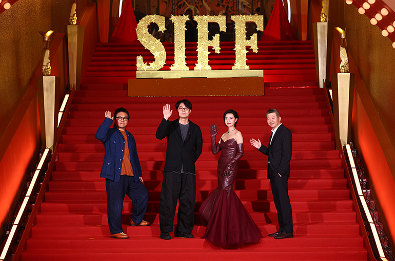 [In Photos] 27th Shanghai International Film Festival Hands Golden Goblet Awards