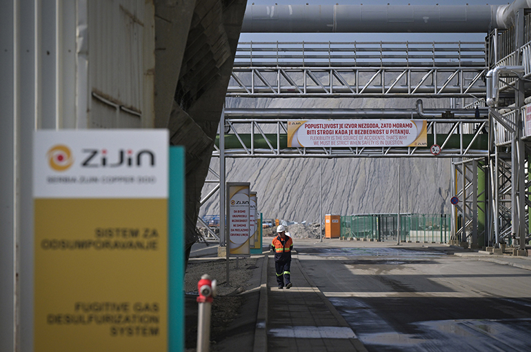 China's Zijin Buys Major Kazakh Gold Mine for USD1.2 Billion to Boost Reserves