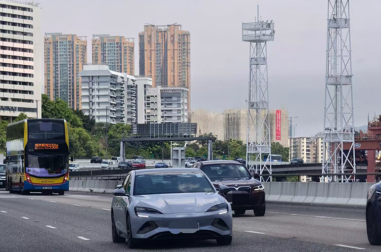 Chinese Automakers Use Hong Kong as Launchpad for Global Push
