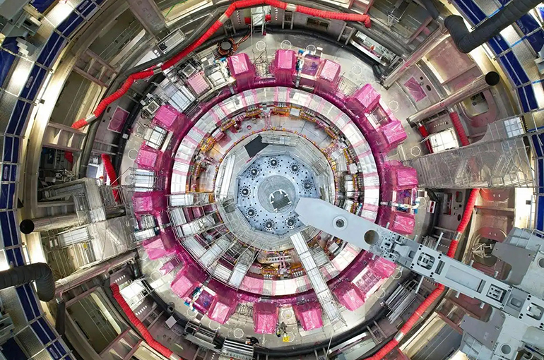 Chinese Power Stocks Soar After State-Backed Fusion Energy Firm Opens Shanghai Office
