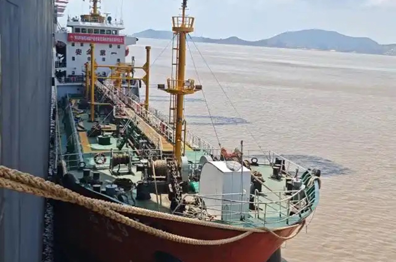 Shanghai Becomes First Asia-Pacific Port to Offer Ultra-Low Sulfur Oil Refueling