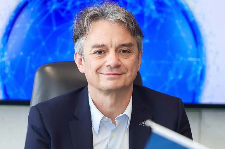 France's 3D Pioneer Dassault to Launch VC Fund to Back Chinese Startups, CEO Says