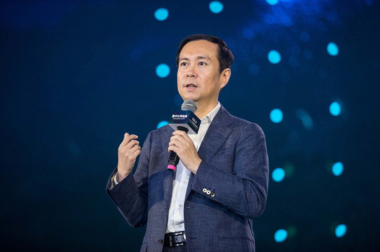 Alibaba Ex-Chair Daniel Zhang Joins Hong Kong Bourse’s Advisory Panel
