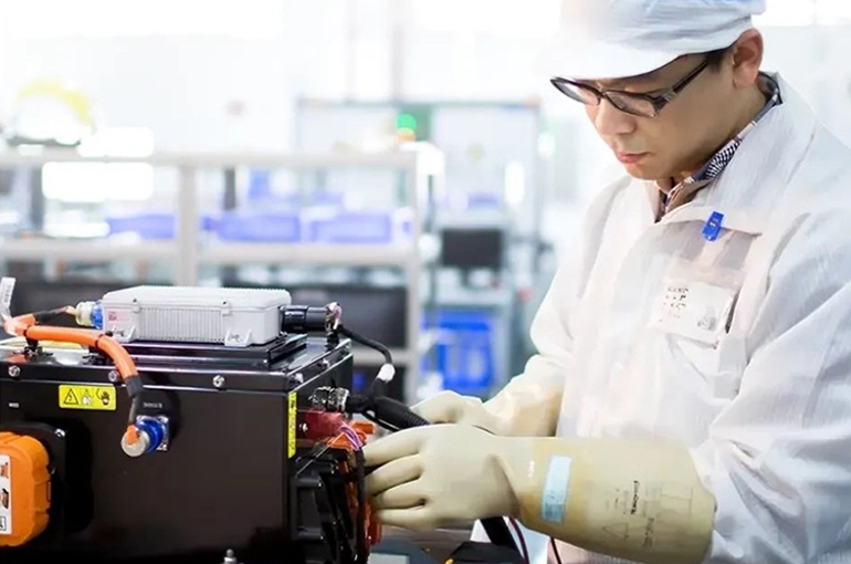 CATL Launches New Repair Service for CTP Batteries to Cut EV Owners' Costs