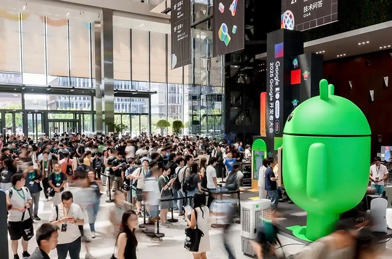 Chinese Developers Set Global Pace in AI Innovation, Google Exec Says