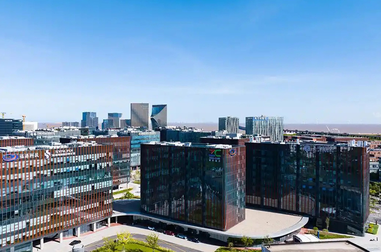 Shanghai's Lingang Innovation Hub Launches Rent-Free Incentives for Startups, Entrepreneurs