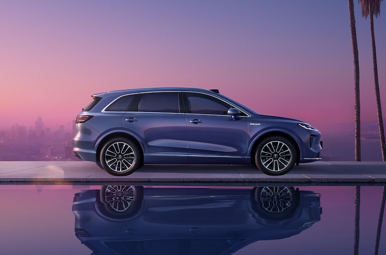 SAIC, Huawei Launch First Model of New EV Brand