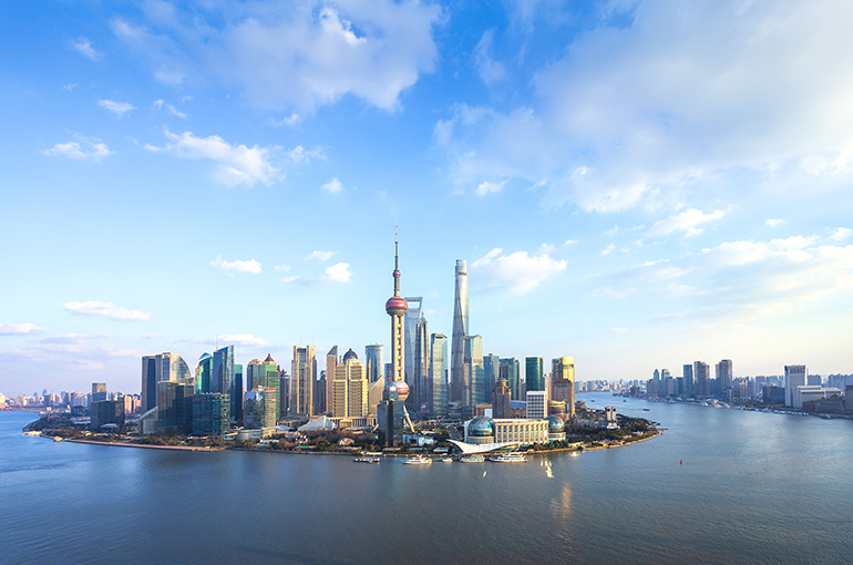 Shanghai’s HQ Economy Drives Foreign Investment in Leasing, Business Service Sector