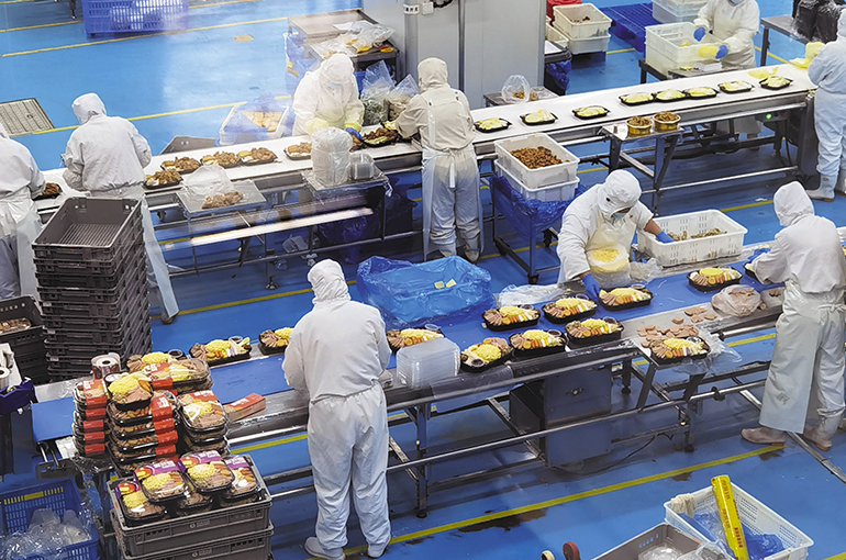 China to Seek Feedback on New Pre-Made Dishes Standards Amid Restaurant Row