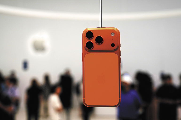 Chinese E-Commerce Sites Slash iPhone 17 Presale Prices Despite Demand Picking Up