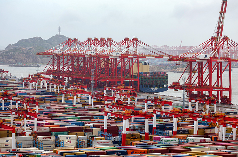 Global Firms Look to China for Supply Chain Restructuring, StanChart Report Says