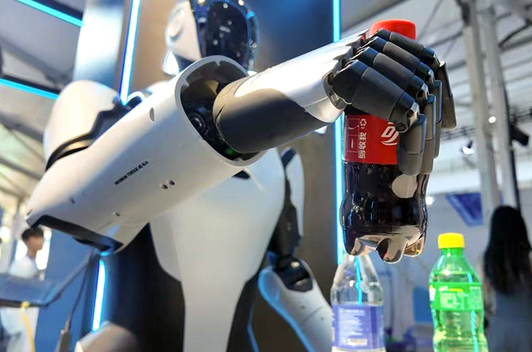 Chinese Factories Opt For Wheels Over Legs as Humanoid Robots Fall Out of Favor