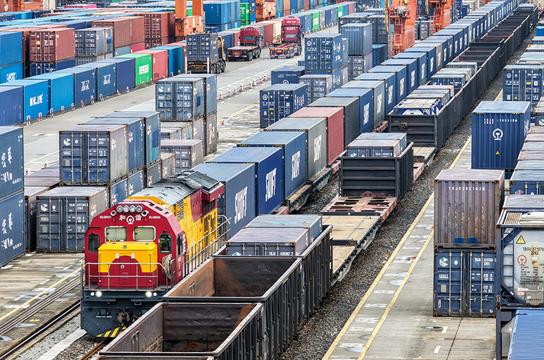 China-Europe Freight Trains Still Stuck in Bottleneck After Poland Reopens Border With Belarus