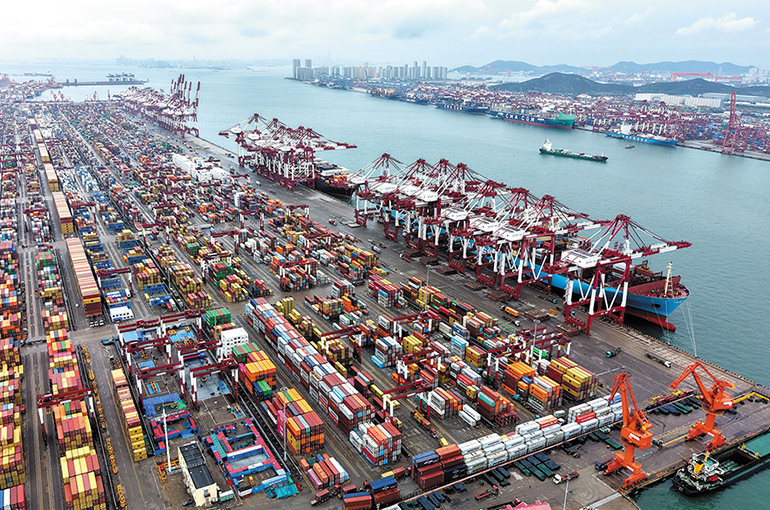 China’s Third-Quarter Trade Climbs 6%, Extending Growth Streak to Eighth Straight Quarter
