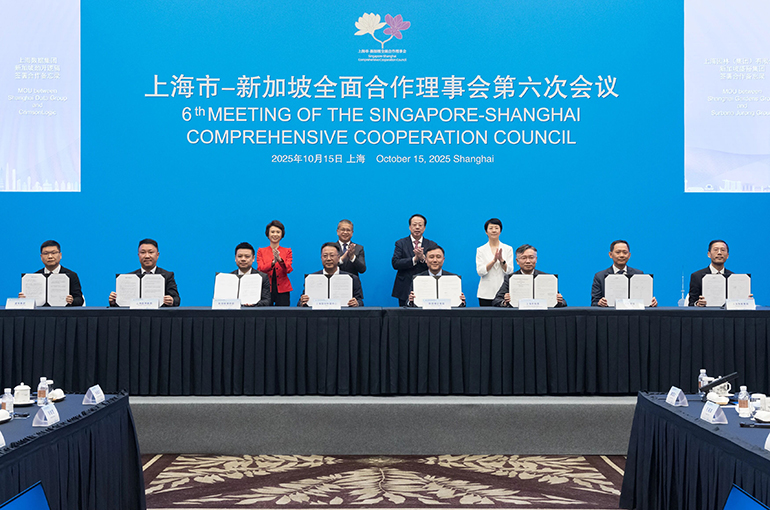 Singapore, Shanghai to Deepen Ties Across Finance, Tech, and Urban Development