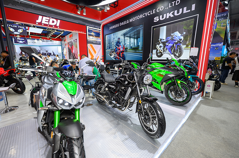 Electric Motorbikes Rev Up at Canton Fair