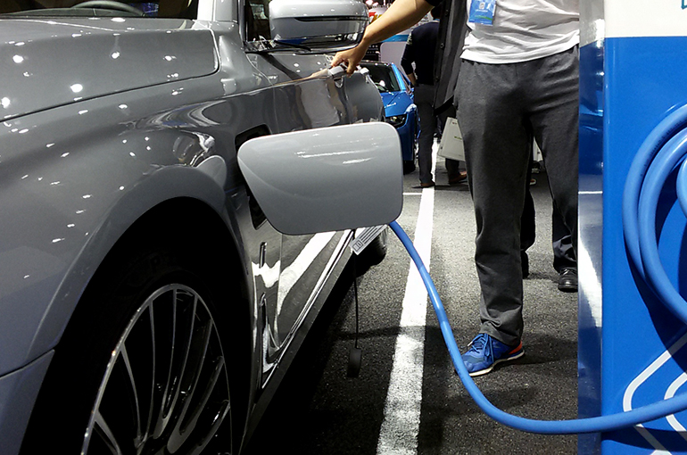 99% of BEV Owners in China Consider Buying Again, Roland Berger Report Says