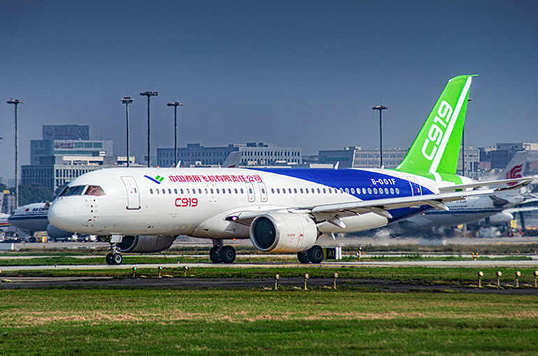 Malaysia Airlines Parent Weighs COMAC Jet Purchase Amid Industry Delays