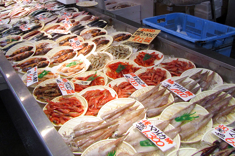 Chinese Shops, Restaurants Turn to Local Substitutes After Japanese Seafood Imports Banned