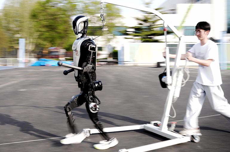 China Expands New Labor Brands Like AI Trainers to Boost Youth Employment