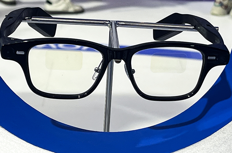 China's Alibaba Releases First Quark AI Glasses Powered by Qwen LLM