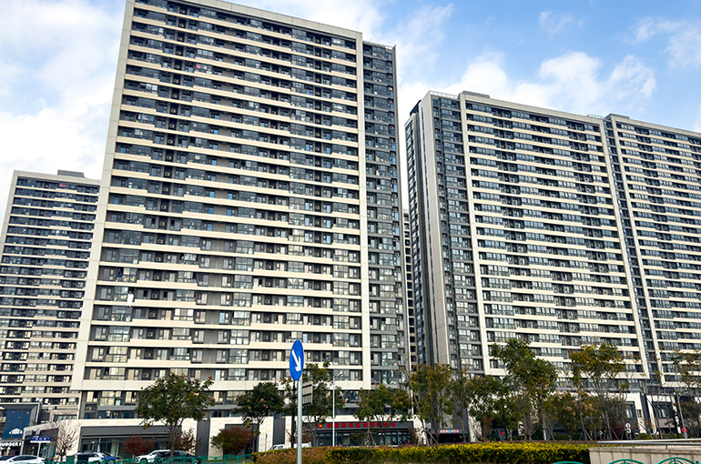 China Unveils Commercial REITs Pilot to Boost Financing for Malls, Offices, and Hotels