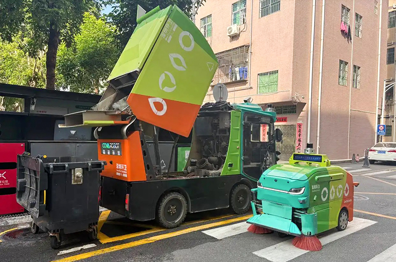 China's Cowa Deploys 36 Sanitation Robots in 2.7 Million Sqm Area in Shenzhen