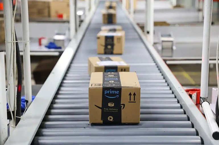 US Online Sales Jump Over Black Friday, But Some Chinese Sellers Are Left Disappointed