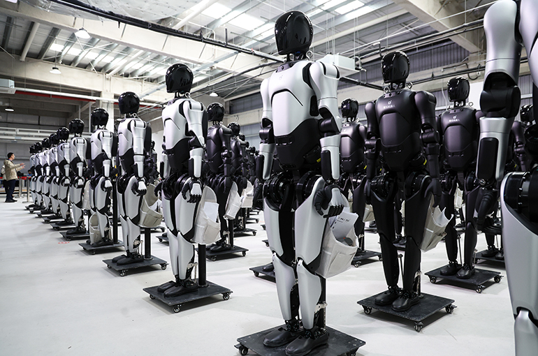 AgiBot's 5,000th Robot Rolls Off Production Line