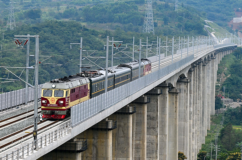 China's Rail Spending to Set Annual Record, Bringing Five-Year Total to Almost USD566.4 Billion