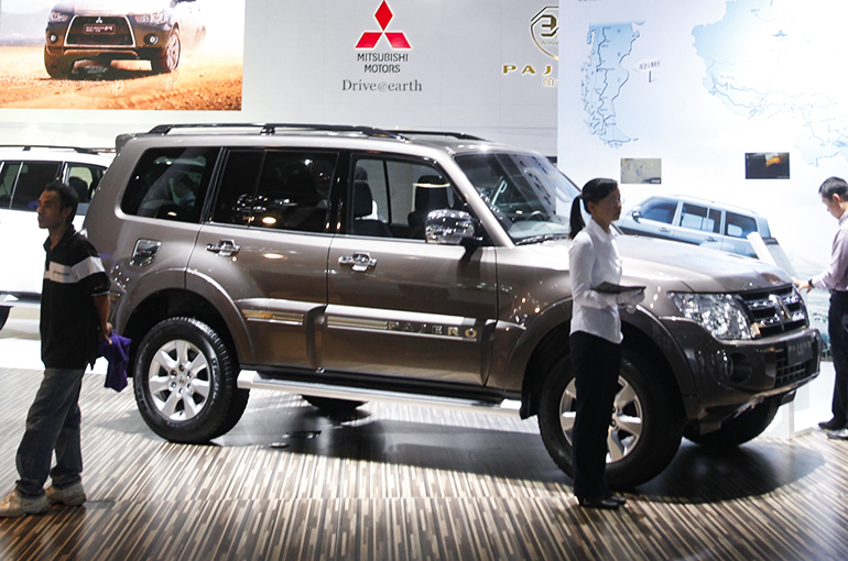 Foreign Carmakers Selling Fewer Than 300,000 Units Per Year in China Likely to Exit Market, Report Says