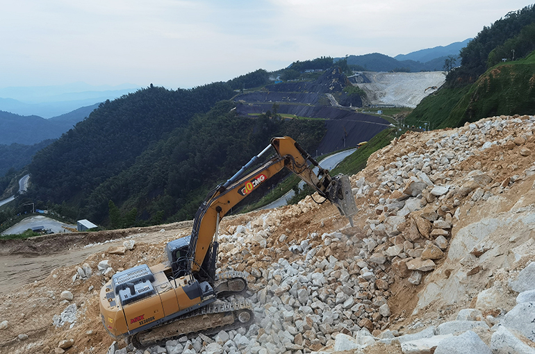 China’s Yichun to Revoke 27 Mining Licenses, Including Ones Held by Big Lithium Producers