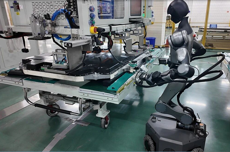 China's CATL Deploys Embodied Intelligent Robots at Luoyang Battery Plant
