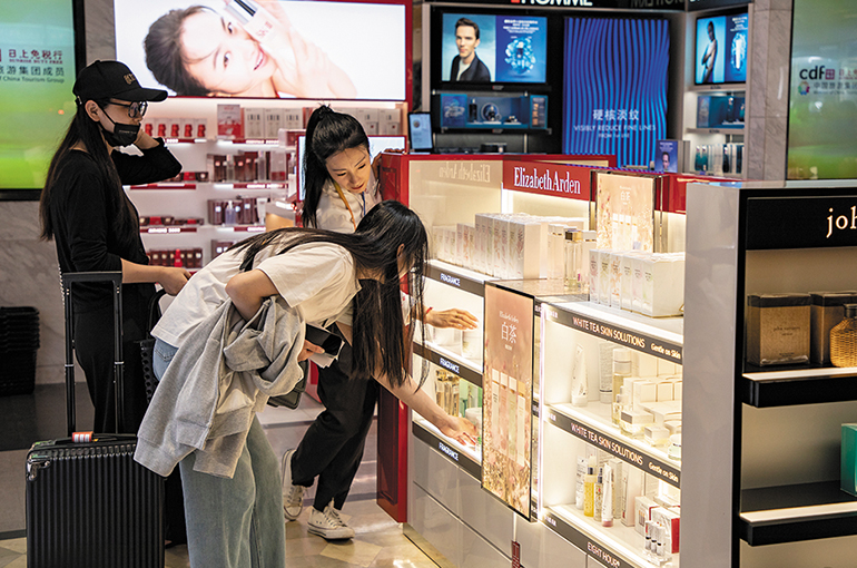 China's CDF, Switzerland's Avolta Win Duty-Free Concession for Shanghai Airports
