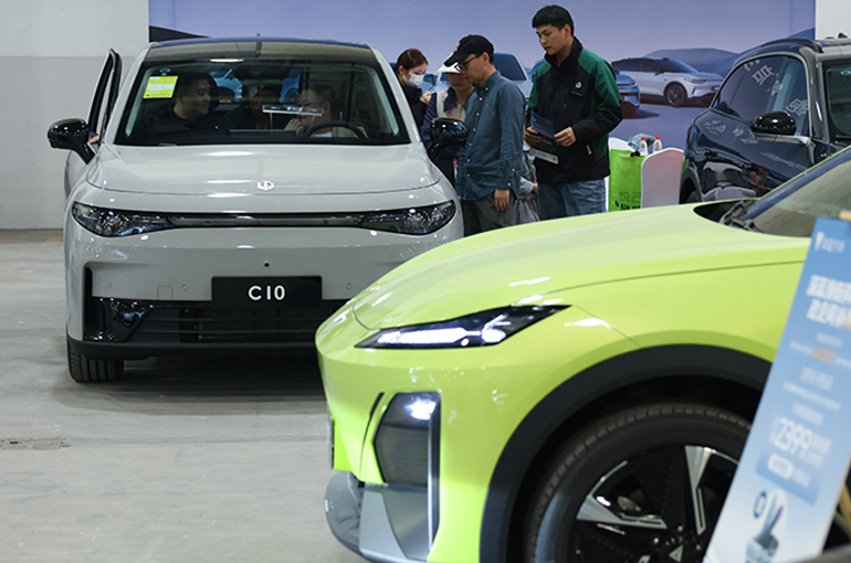 Leapmotor, Xpeng, Xiaomi Are Only Chinese EV Startups to Achieve 2025 Delivery Target