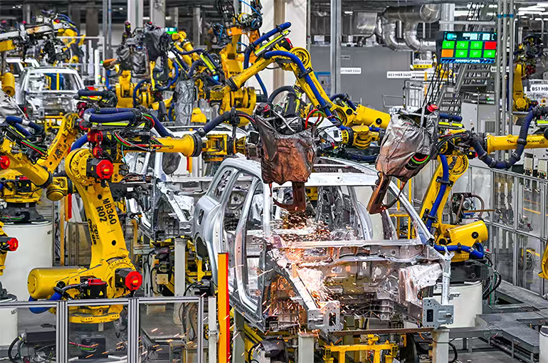 Confidence in China’s Economy Ticks Upward in January, Yicai Poll Finds