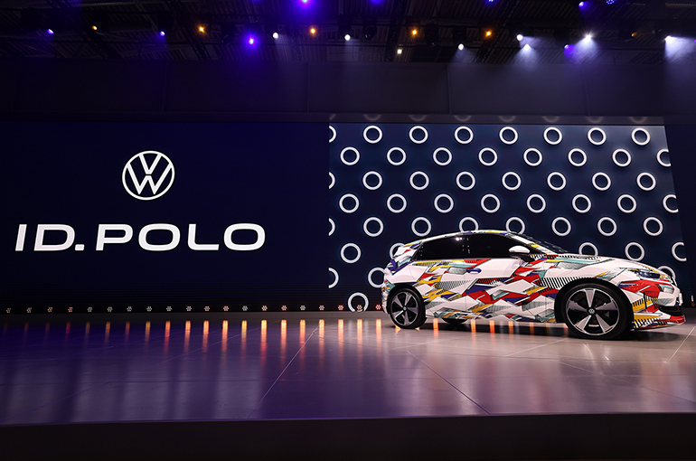 Carmakers Race to Launch Budget EVs in Europe as Chinese Brands Gain Ground