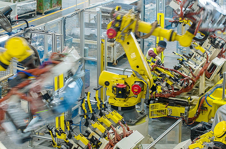 China’s Economy Grows 5% in 2025, Meeting Annual Target