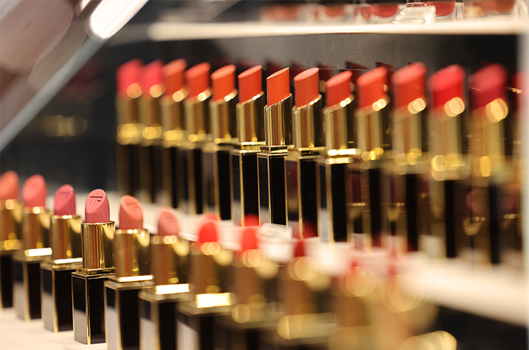 China’s Cosmetics Sales Top CNY1.1 Trillion for First Time