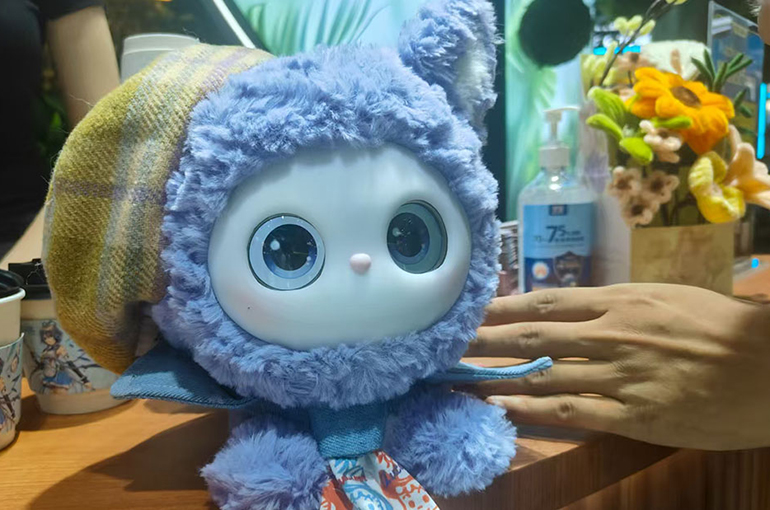 Investors Flock to Robotics, Smart Hardware Startup Hub in Shenzhen