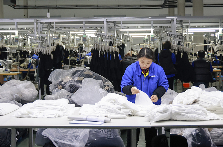 Order Gaps Drive Diverging Lunar New Year Holiday Plans for China’s Exporters