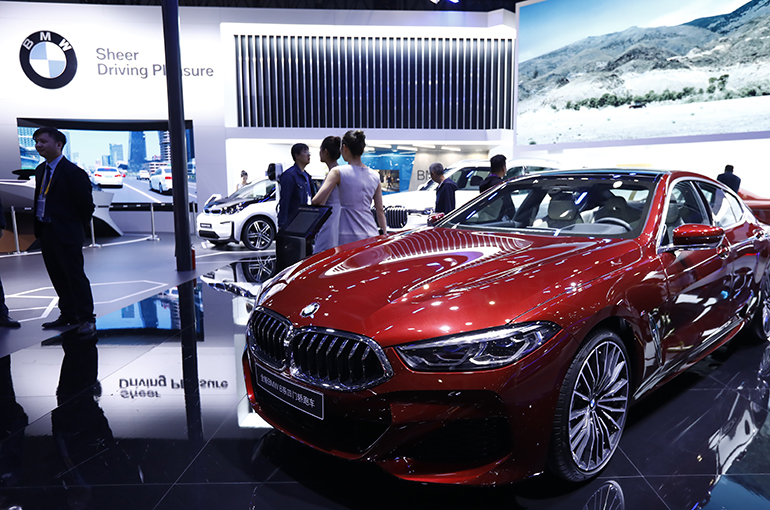German Luxury Car Imports Tumble in China, BMW Sees 62% Drop