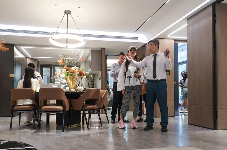 Shanghai Launches Pre-Owned Home Purchase Plan to Revitalize Real Estate Market