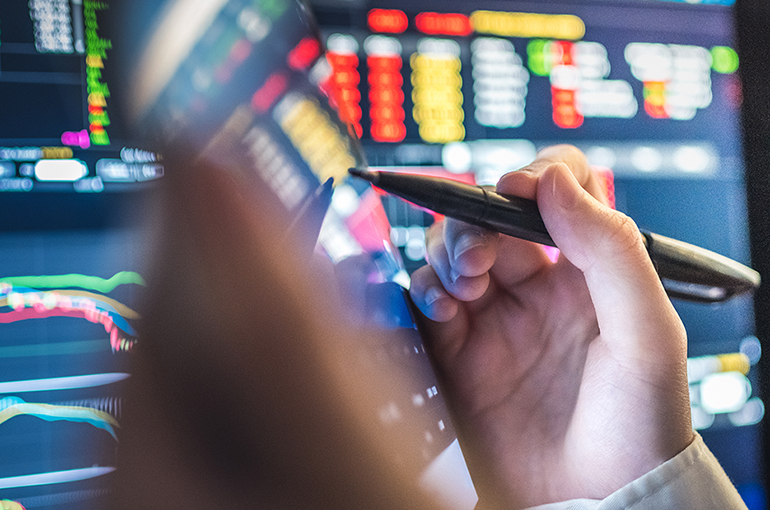 Shanghai Bourse Accepts Eight Commercial REIT Filings One Month Into Pilot Program