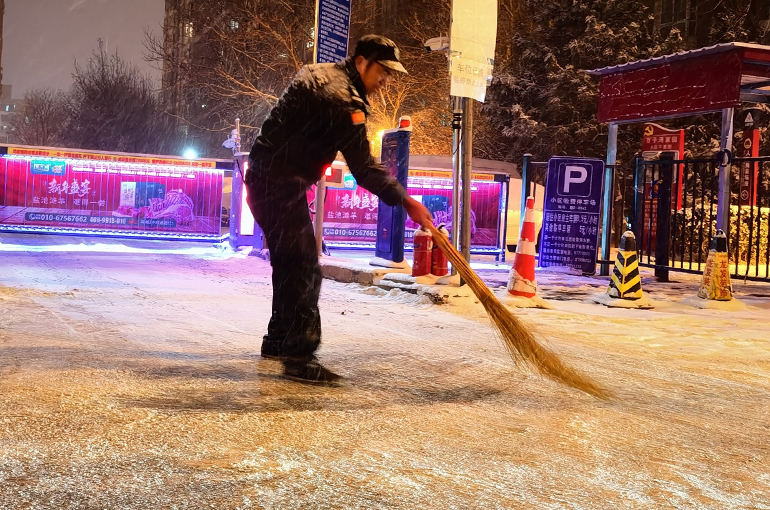 China Moves Forward VAT Payments for Prepaid Service Firms