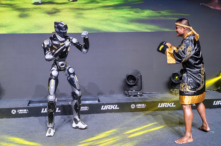 World’s First Commercial Humanoid Robot Fighting League Launches in China