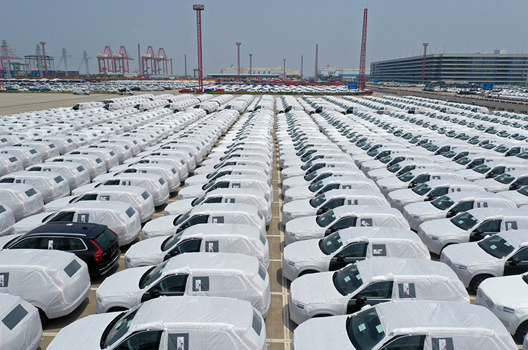 NEVs Make Up Over Half of China's Passenger Car Exports for First Time in January