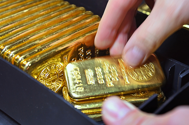 China's Shenzhen Cracks Down on Illegal Gold Trading, Bans Price-Fixing and Leveraged Deals