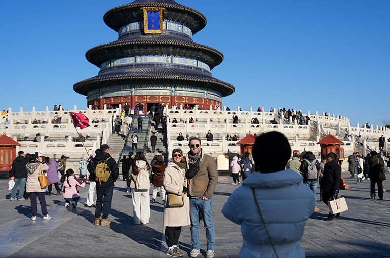 CPPCC Member Suggests Easing China's Visa-Free Policies to Lure More Foreign Tourists